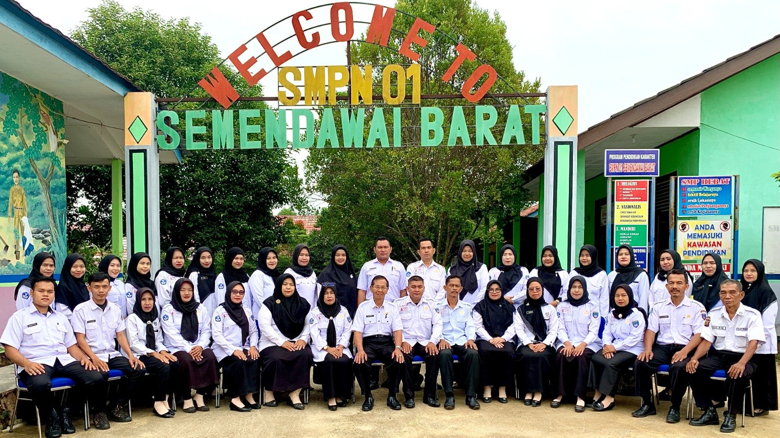 SMP Negeri 01 Semendawai Barat